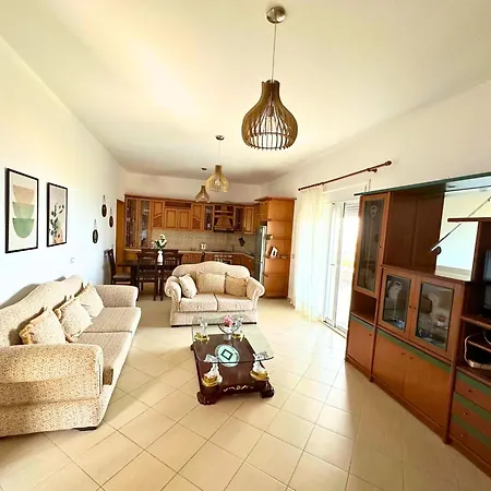 Viewtopia House 4* Дхерми