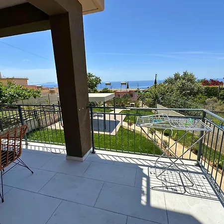 Pensión Viewtopia House 4*