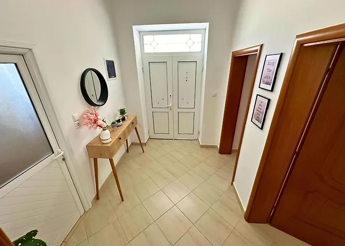 Viewtopia House Gasthof Dhërmi