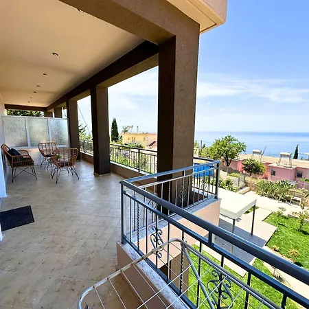 Guest house Viewtopia House Dhermi