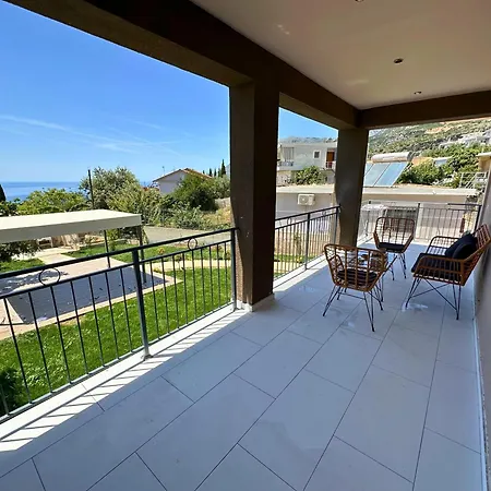 Guest house Viewtopia House Dhermi